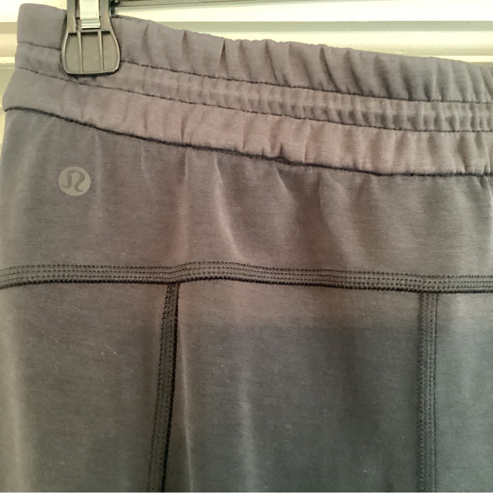 lululemon athletica Black Women's Track Pants - Elastic Waist - Picture 2 of 2